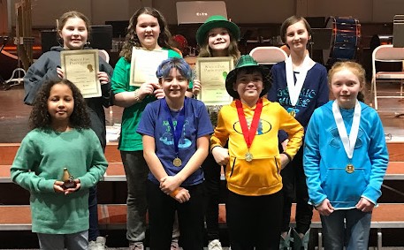 Science Fair Winners (left to right) Back Row: Alexis Kleinfelder, Tatum Bensink, Olivia Grover (honorable mentions), Emily Hall (3rd place) Front Row: Isabelle Dawson (Grand Prize), Wyatt Stroth (1st Place), Connor Goulding (2nd Place), Alice Scarpine (3rd Place)